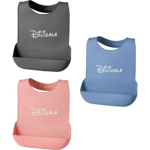 2021 New Adults Waterproof Anti-oil Silicone Bib Elderly Aged Mealtime Cloth Protector