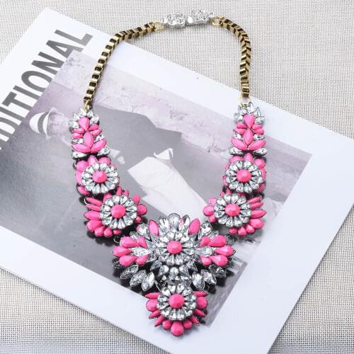 Fashion Jewelry Necklaces Wholesale Rhinestone Shourouk Choker Statement Necklace Pendant Fower Women Wild Geometric Necklace