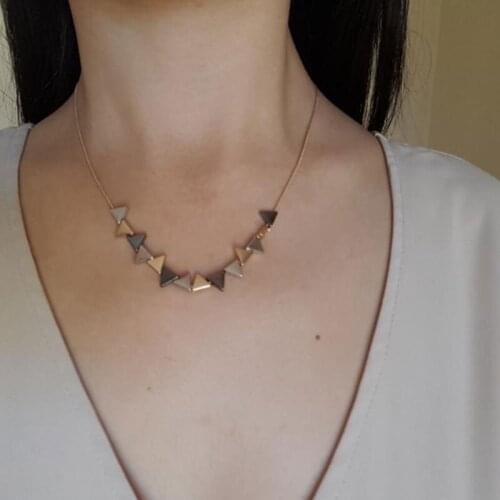 Trendy Alloy Geometric Triangle Necklaces Women Jewelry Gentle Temperament Chokers Gold Color Clavicle Necklaces For Women Gifts