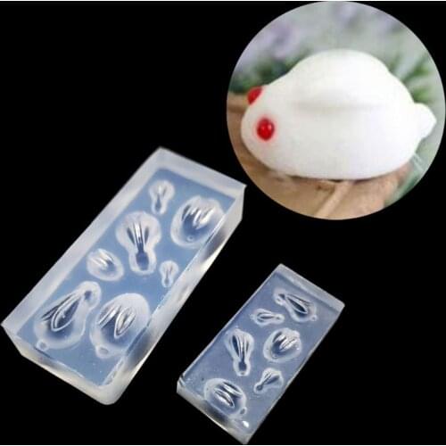 Handmade Cute 3D Rabbit Pendant Silicone Resin Casting Mold Bunny Rabbit Epoxy Resin Mold Jewelry Making Tools Art Craft