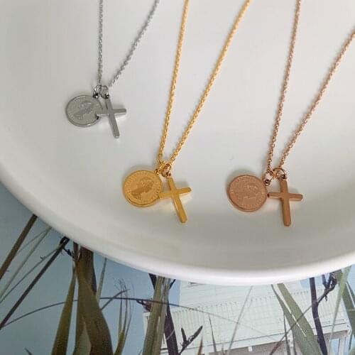 YUN RUO 18 K Gold Plating Vintage Cross Queen Pendant Necklace Fashion Titanium Steel Jewelry Woman Birthday Gift Never Fade