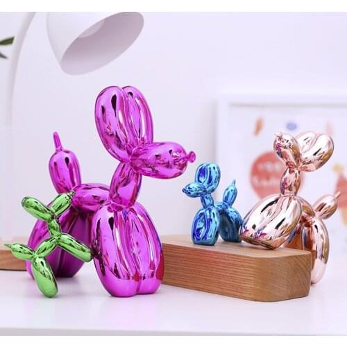 England Street Art Sculpture Statue Bomber Polystone Figure Collectible Art New Modern Art Banksy Flower Bomber Resin Figurine