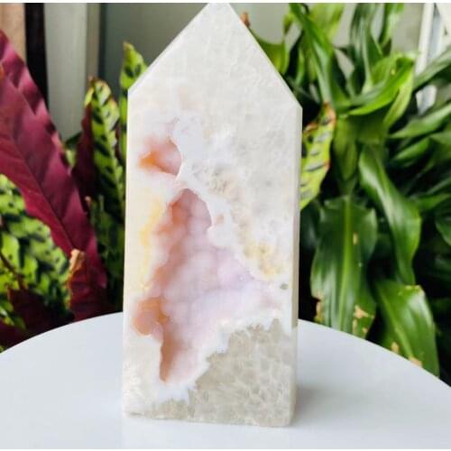 Natural cherry agate tower, single point magic wand, ornaments, come from the magic of nature