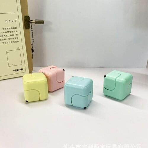 Y4UD 1PC Interactive Fingertip Cube for Kids Portable Anti Anxiety Spinner Practical Joke Miniature Toy Orbiting Ring Spinner