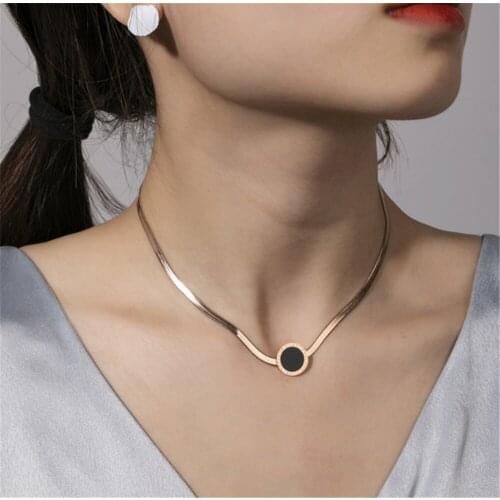 316L Stainless Steel Simple Temperament Flat Snake Chain Roman Numeral Necklace Designer Jewelry
