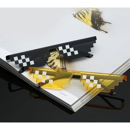 8 Bit Thug Life Sunglasses Pixelated Men Women Brand Party Eyeglasses Mosaic UV400 Vintage Eyewear Unisex Gift Toy Glasses