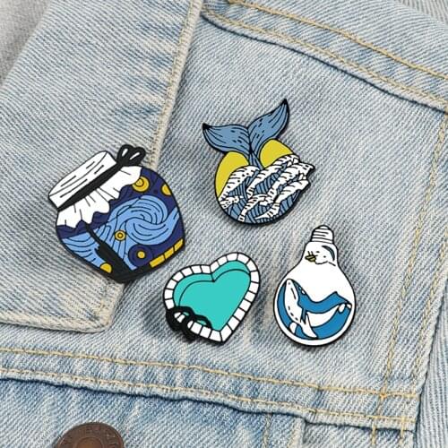 Van Gogh Starry Night Art Brooch Ocean Wave Whale Light bulb Heart Enamel Pin Bag Clothes Lapel Pins Creative Badge Jewelry Gift
