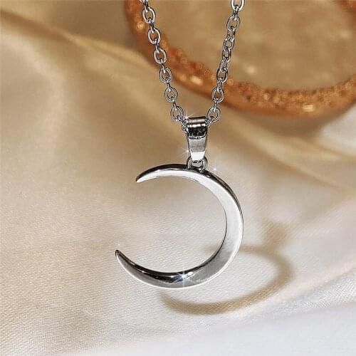 Huitan Silver Color/Gold Color Moon Necklaces for Women Fashion Versatile Girls Accessories Delicate Pendant Jewelry Drop Ship