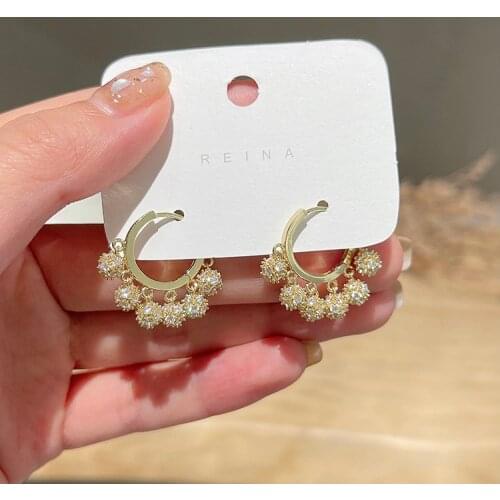 Korea New Design Fashion Jewelry Copper Inlaid Zircon Round Metal Ball Pendant Tassel Earrings Elegant Women All-match Earrings