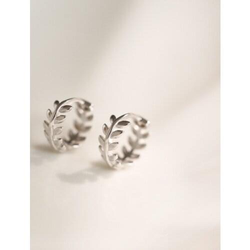 Miuoxion Small Fresh Leaf Earrings Fashion Simple And Personality Jewelry For Women Feature Namour Charm Gift All Seasons