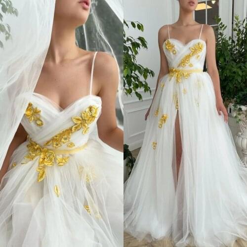 Fairy A Line Wedding Gowns With Yellow Lace High Split Lace Appliqued Tulle Spaghetti Robes De Soirée