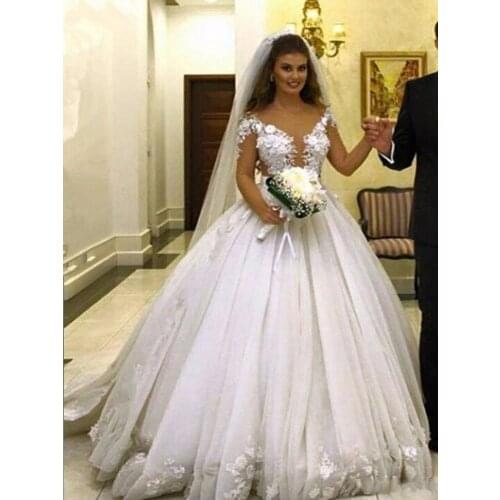 Perfect Scoop Neck Lace Appliques Ballgown Wedding Dresses Tulle Sweep Train Long Sleeves robes de mariée