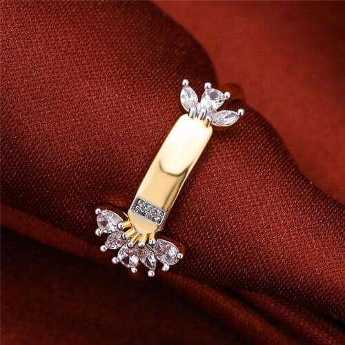 Luxury Female Geometirc Flower Ring Vintage Yellow Gold Color Engagement Ring Cute White Crystal Stnone Wedding Rings For Women