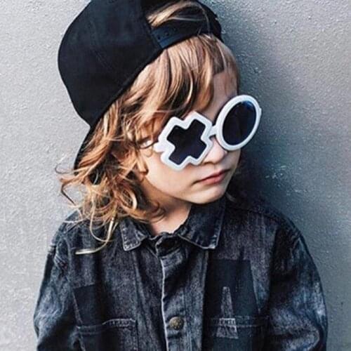 Fashion childrens sunglasses XO shape Girl sunglasses Party CLUB Childrens Boy lovely cute sun glasses