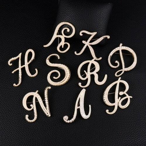 1PC New Fashion Rhinestone 26 English Letters Pin Golden Color Brooches Trend Personality Clothing Accessories Women Gifts