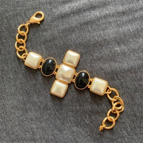 Brand Vintage Fashion Jewelry Copper Chain Black Name White Hot Praty Resin Cross Bracelet Light Gold Color Top