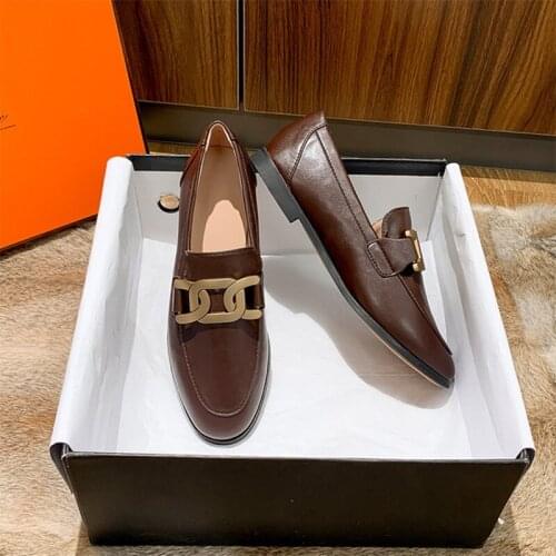 2021 Women Flat Shoes Womens Fashion Slip On Loafers Metal Chain Decor Casual Low Heel Oxford Footwear Round Toe Top Quality