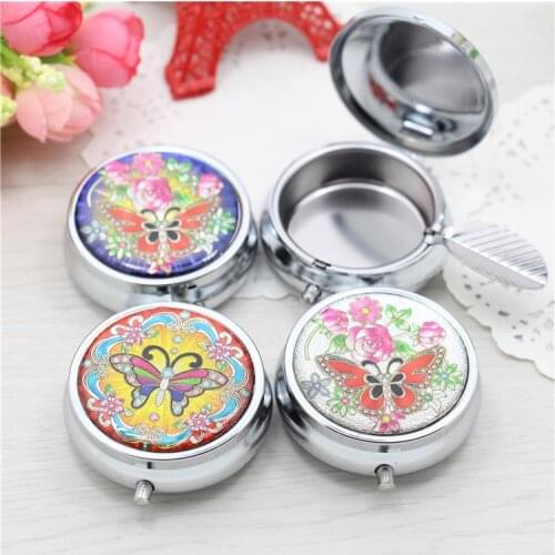 Min Metal Portable Cigarette Cigar Ashtray Cigarette Stand Holder Office Home Car Travel Pocket Butterfly 45mm