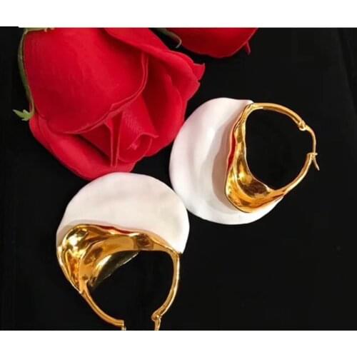 Fashion Anomalistic Pearl earring charm gold Geometric Drop Earrings Natural Freshwater Pearl Dangle Earring famous jewelry