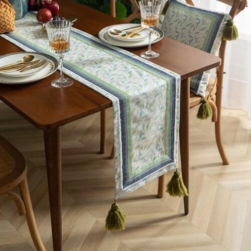 Pastoral Style Embroidered Table Runner Plants Pattern Table Runner Hotel Home Decor Dinning Room Tablecloth Festival Decoration