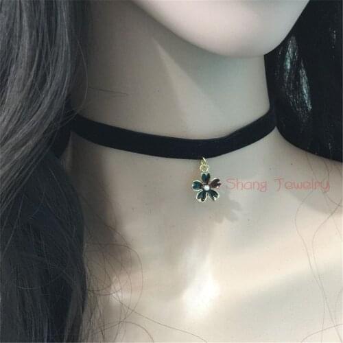 New Black Velvet Choker Necklace 90s Women Plain Ribbon With Cherry Blossoms Gothic Handmade Retro Jewelry