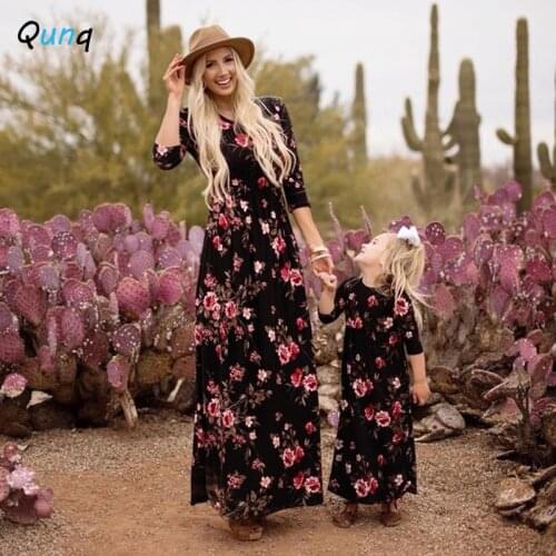 Qunque/群鹊 Clothes For A Family Photo Shoot