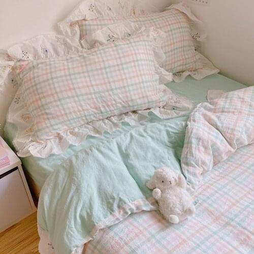 Plaid bedding set 100% cotton large soft and cute girl room decoration quilt cover plaid lace bed sheet set