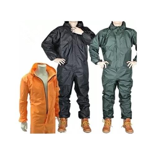 Rain coat suit Waterproof and oil proof dust proof spray spray paint motorcycle/even cap/Conjoined raincoat