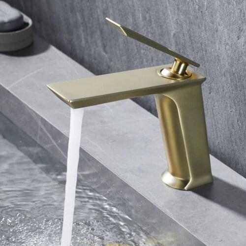 Fashion design Brushed Gold Brass Bathroom sink faucet Single hole Single handle Cold hot water Basin mixer Faucet Top Quality