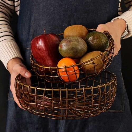 Nordic Retro Bronze Hand-woven Food Storage Basket Desktop Metal Fruit Basket Kitchen Eggs Baking Bread Dessert Holder Organizer