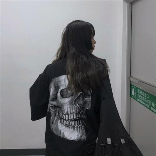 Summer Korea ins Harajuku dark black retro skull print bf loose short-sleeve T-shirt Ulzzang streetwear men and women tide tops