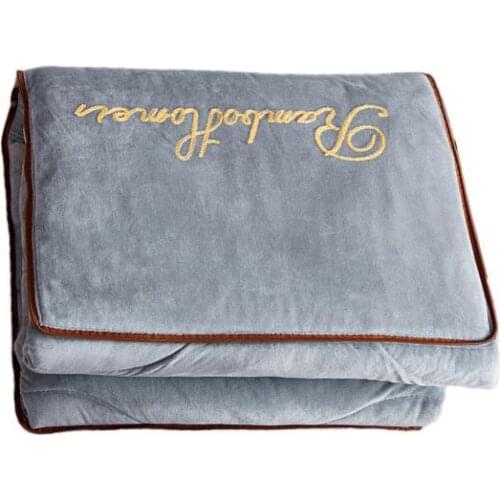 Winter Dual Use Thicken Knee Pillow Quilt Cristal Velvet Air Conditioning Fluffy Blanket Sofa Nap Throw Pillows