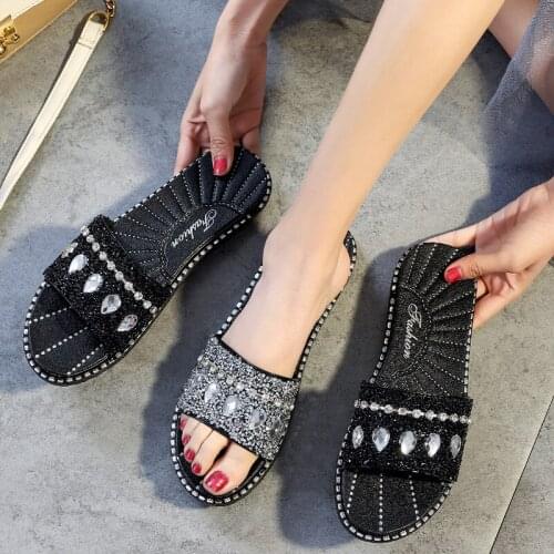Slippers Female 2021 New Korean Version of The Outer Wear Fashion Cool Rhinestone Slippers Anti-Skid Portable Wear-Resistant