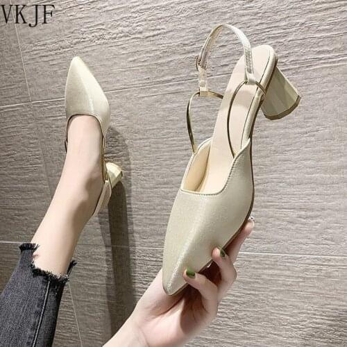 Summer Korean Style Fashion Breathable Pointed Toe Women Beach Sandals Buckle Flat Heels Cover Heel Lady Jelly Shoes