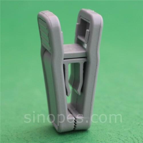 Plastic Hanger Clips, slim line velvet hangers pant clip trousers skirt pinch grip peg clothespins dress coordinates finger clip