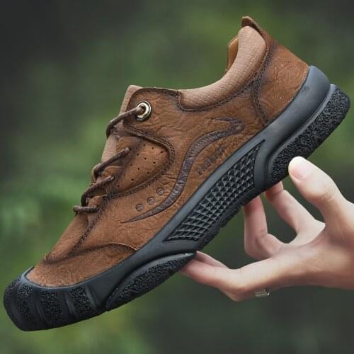 Outdoor Climbing Mens Shoes Genuine Leather Ankle Hiking Shoes Classic Mens Sneakers Trekking Footwear Male Casual Luxury Brand