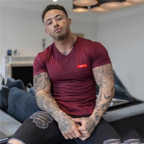 2021 Summer Top Quality Cotton T Shirt Color Design V-neck T-shirt Casual Classic Mens Clothing Sport Running V-neck T Shirts
