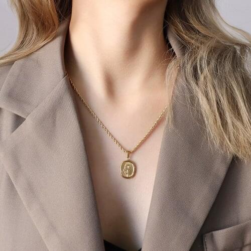 Titanium Steel Necklace Stainless Steel Chain 18 K Gold Plating Sunflower Pendant Woman Fashion Accessory Never Fade washable