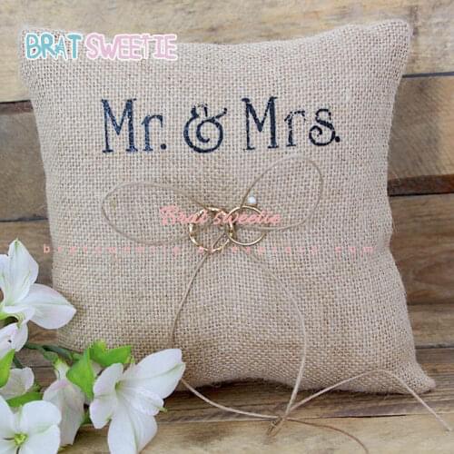 15cm Vintage Mr Mrs Burlap Lace Bow Ring Pillow Rustic Shower Wedding Ring Bearer Pillow Cushion Party Decorations Supplies