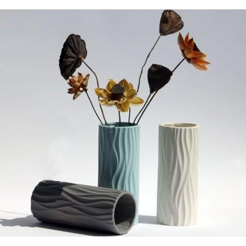 Nordic Contracted Ripple Ceramic Vase Hydroponic Device Flower Vase Desktop Crafts European Home Decoration Wedding Gifts