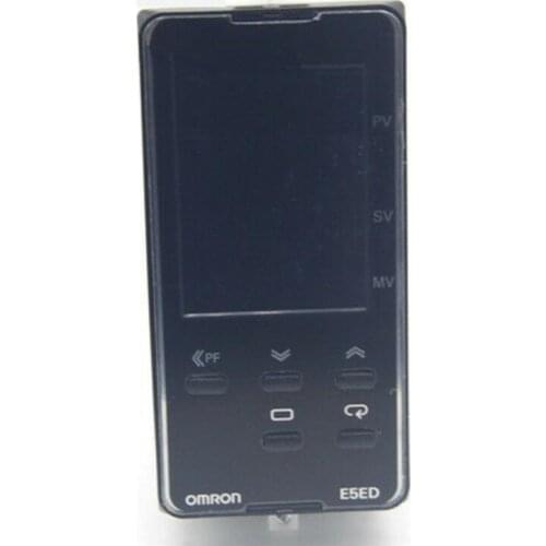 E5ED-QR2ADM-820 Temperature controller