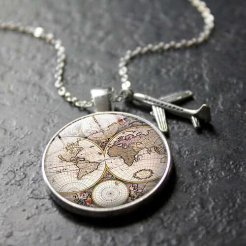 Alloy Earth Choker Glass Necklace World Travel Pendant Jewelry Aircraft Map Handmade Necklace Creative Travel Gift