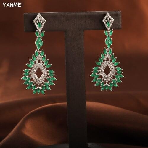 Green Elegant Flower Geometric Earrings for Women Fashion Holiday Banquet High-end Jewelry Temperament Exquisite Accessories