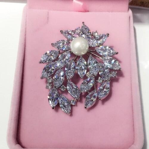 Luxury Micro-Inlaid Zircon Brooch Korean High-Grade Crystal Brooch Pin Suit Wedding Bridal Party Jewelry Dress Up