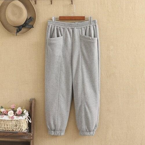 220 pounds for the Fat Lady Pants Big Sizes Woman Cloth A pair of thick, loose trousers worn in winter with a flannelette inside