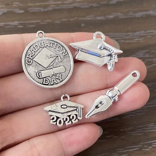 10PCS DIY Jewelry Making Zinc Alloy 2022 Graduation Pendant Charm For Bracelet Necklace Earrings Keyring Bookmarks Zipper Pulls
