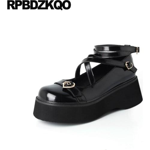 Muffin Thick Sole Platform Ankle Strap Gothic Wedge Patent Leather Women Harajuku Shoes Black Heart Buckle Mary Janes Creepers