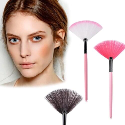 1pc Makeup Brush Beauty Tools Fan Shape Makeup Brushes Powder Concealer Highlighting Make up Brushes Soft Fiber Brush