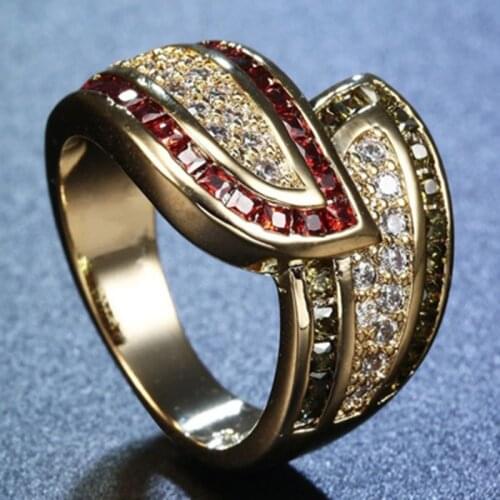 Fashion Geometric Irregular Rings for Women Red Rhinestone Wedding Engagement Crystal Gold Color Ring Personality Jewelry Gift