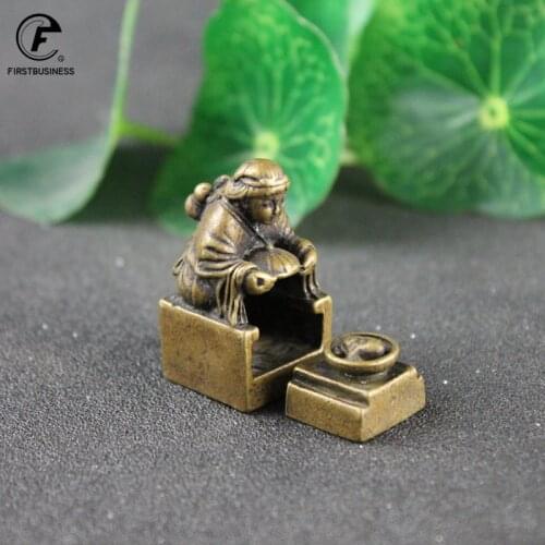 Antique Bronze Characters Wealth Seal Desktop Ornaments Copper Miniature Figurine Lucky Brass Toad Statue Feng Shui Decoration
